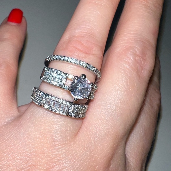 Luxury 925 Sterling Silver Rings Set  2 in 1 Size 7 - Picture 1 of 7